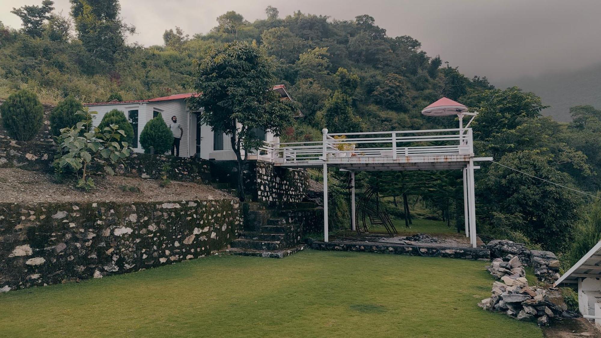 Hotel The Bohemian Casa Dehradun Exterior foto