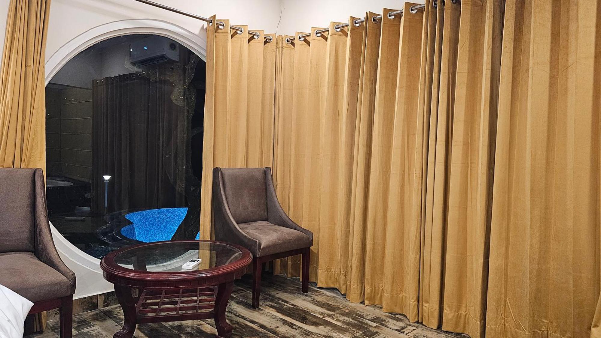 Hotel The Bohemian Casa Dehradun Zimmer foto